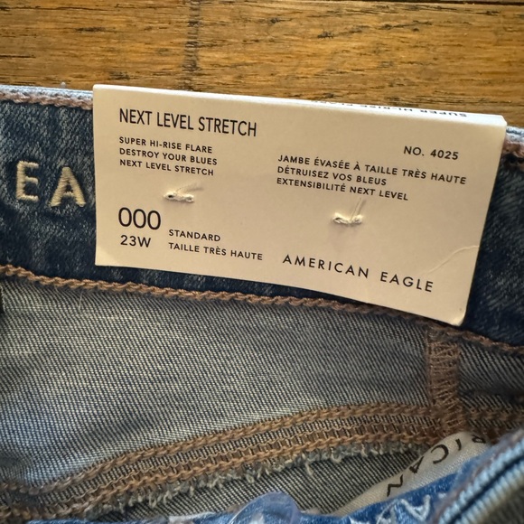 Size 23W or 000 AMERICAN EAGLE ”destroy your blues” flare jeans super hi-waist - Picture 4 of 5